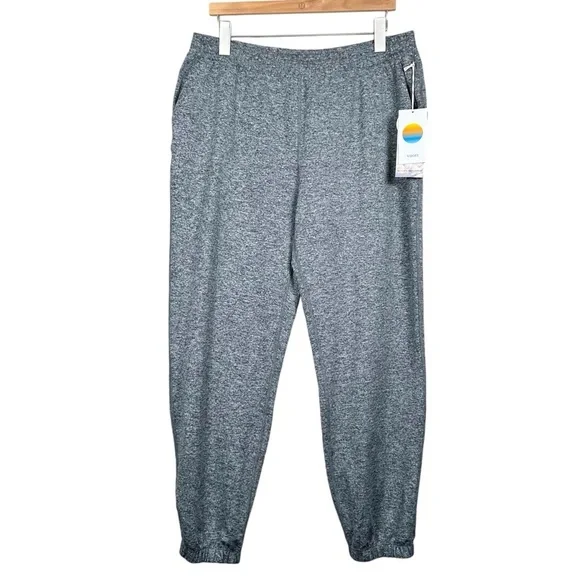 VUORI Boyfriend Jogger in Heather Grey - Picture 5 of 10